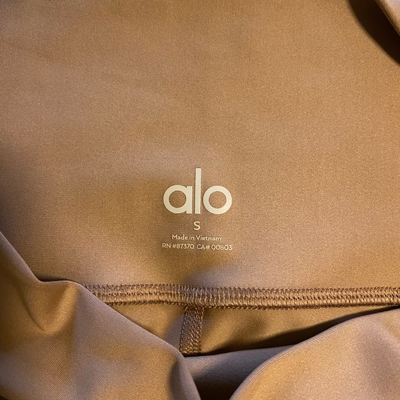 alo NWOT 7/8 High-Waist Airlift Legging almond small - Picture 7 of 8